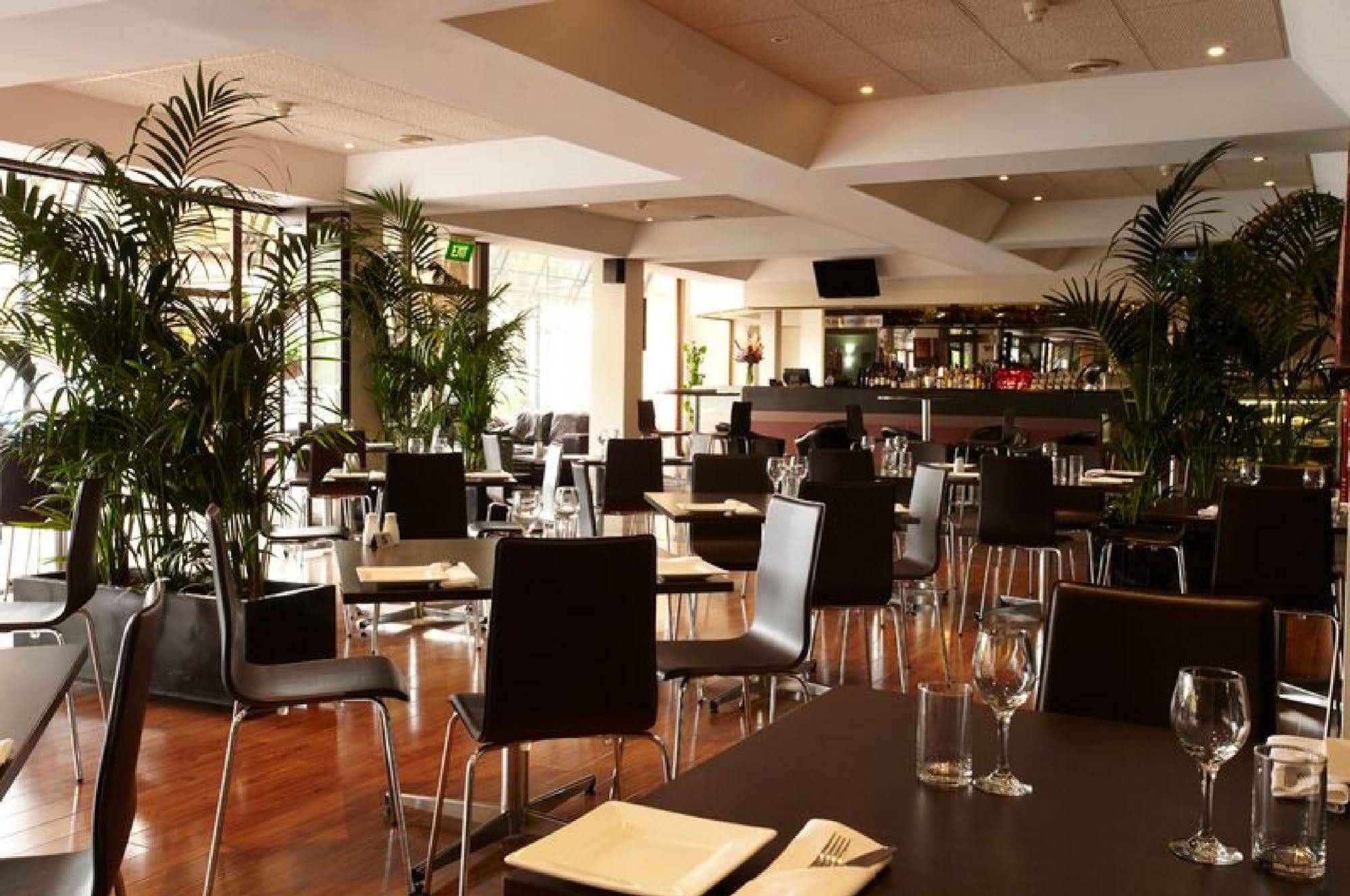 Comfort Hotel Adelaide Meridien North Adelaide Exteriör bild